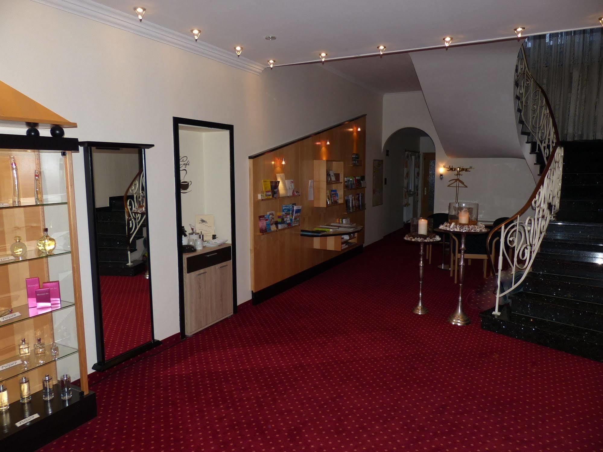 City Hotel By Celina Hagen  Eksteriør billede